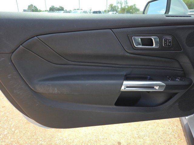 Used 2025 Ford Mustang Coupe RWD image 22