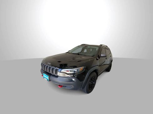 Used 2019 Jeep Cherokee Trailhawk w/ Comfort/Convenience Group AWD/4WD image 4