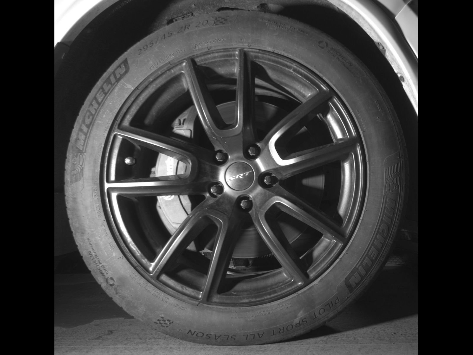 Used 2018 Dodge Durango SRT w/ Technology Group AWD/4WD image 10