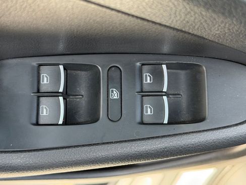 Used 2014 Volkswagen Jetta SE image 17