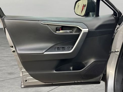 Used 2021 Toyota RAV4 XSE image 10