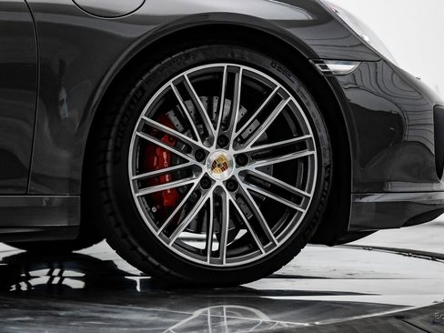 Used 2017 Porsche 911 Turbo image 93