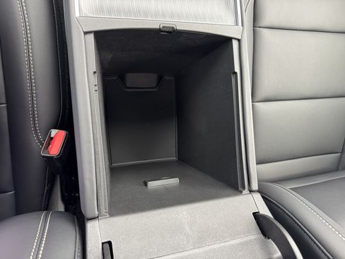 New 2026 GMC Acadia Elevation w/ Black Edition FWD image 32