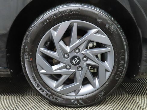 Used 2024 Hyundai Elantra SEL image 10