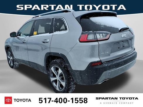 Used 2019 Jeep Cherokee Limited w/ Technology Group image 9