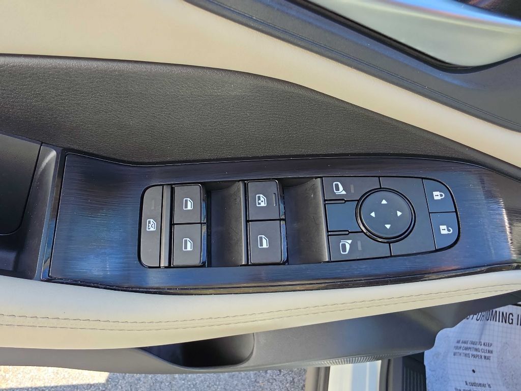 Used 2023 Nissan Rogue SV w/ SV Premium B Package AWD/4WD image 19