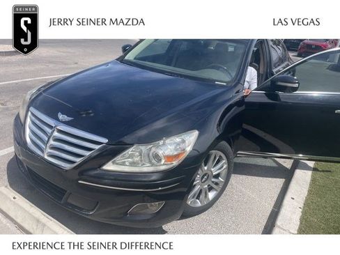 Used 2011 Hyundai Genesis 4.6 RWD image 1