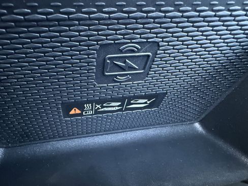 Used 2025 GMC Terrain Elevation w/ Elevation Premium Package AWD/4WD image 36