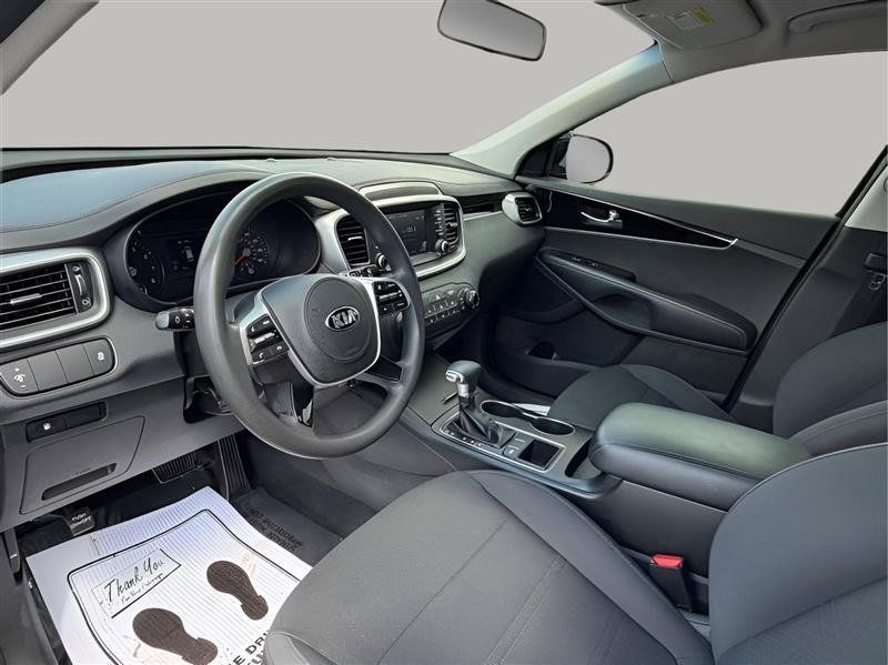 Used 2020 Kia Sorento FWD V6 image 17