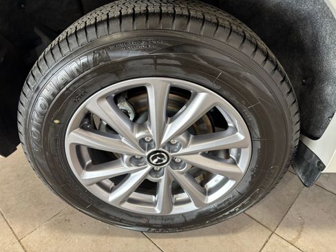 Certified 2025 MAZDA CX-5 AWD 2.5 S w/ Preferred Package image 10