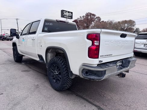 Used 2021 Chevrolet Silverado 2500 LT w/ Z71 Off-Road Package image 5