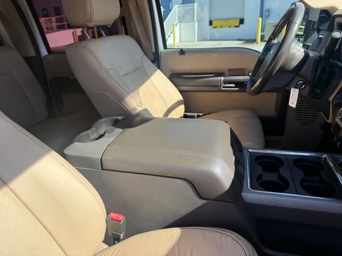 Used 2016 Ford F250 Lariat w/ Lariat Ultimate Package image 59