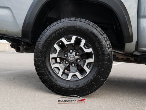 Used 2020 Toyota Tacoma TRD Off-Road image 7