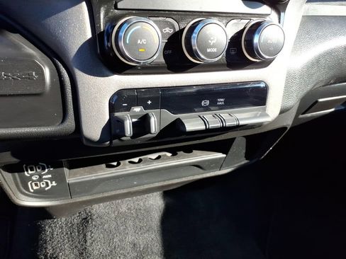 Used 2022 RAM 2500 Tradesman AWD/4WD image 12