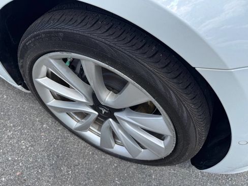 Used 2019 Tesla Model 3 Standard Range Plus image 13