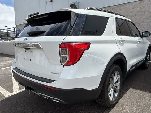 Used 2023 Ford Explorer XLT w/ Equipment Group 202A AWD/4WD image 2