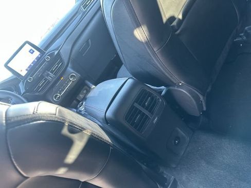 Used 2025 Ford Escape ST-Line AWD/4WD image 22