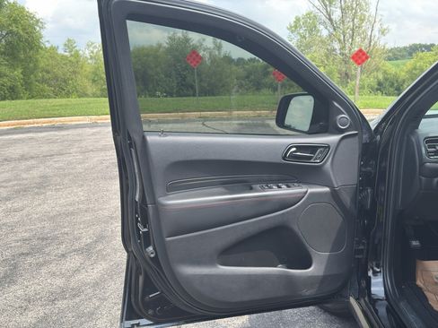 Used 2023 Dodge Durango R/T w/ Tow 'N Go Package AWD/4WD image 10