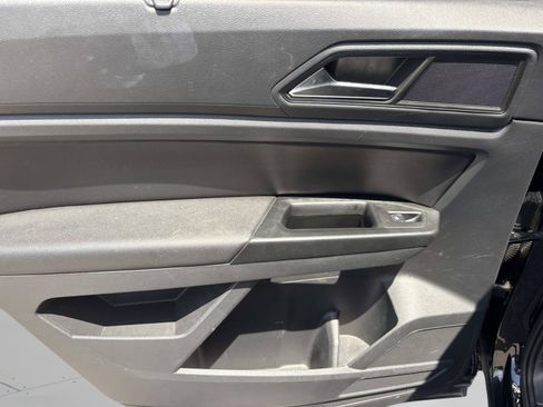 Used 2021 Volkswagen Atlas SE FWD image 17
