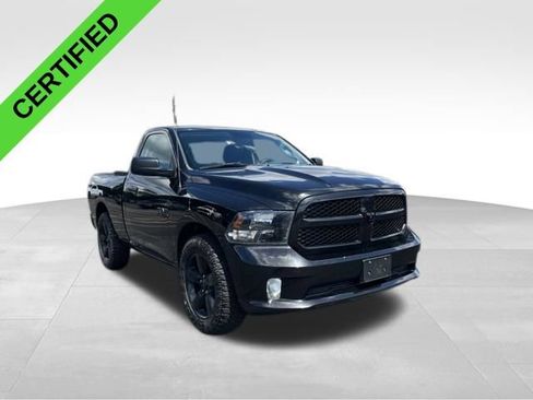 Used 2017 RAM 1500 Express w/ Black Ram 1500 Express Group RWD image 8