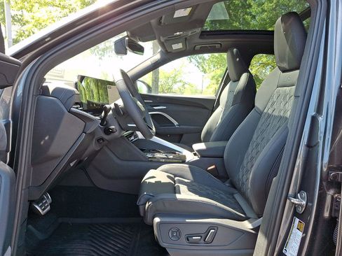 New 2026 Audi SQ5 Premium Plus image 11