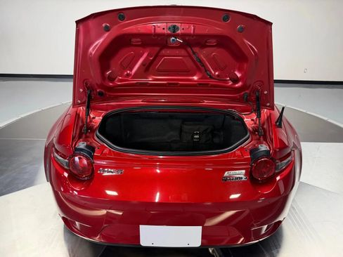 Used 2016 MAZDA MX-5 Miata Club RWD image 13
