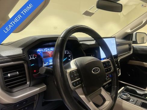 Certified 2024 Ford Expedition Max XLT image 9
