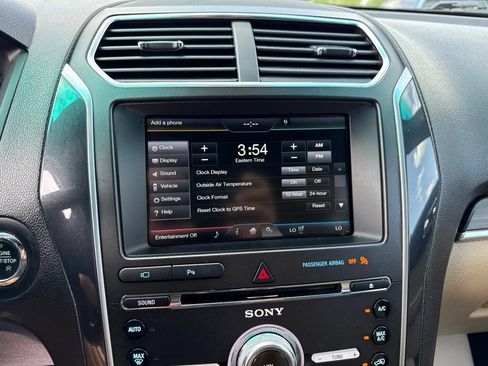 Used 2016 Ford Explorer Limited AWD/4WD image 33
