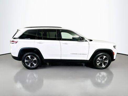 Used 2024 Jeep Grand Cherokee Limited 4xe AWD/4WD image 8