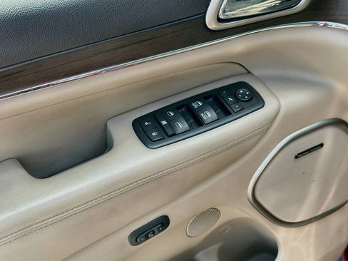 Used 2016 Jeep Grand Cherokee Overland AWD/4WD image 19