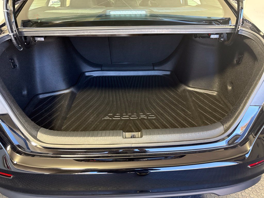 Used 2024 Honda Accord EX image 10