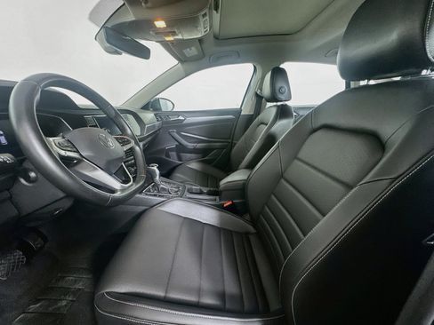Used 2022 Volkswagen Jetta SE w/ Panoramic Sunroof Package FWD image 13