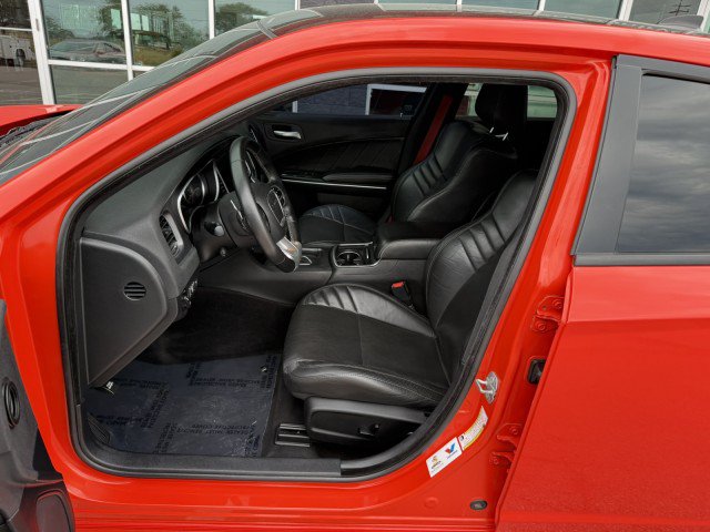 Used 2018 Dodge Charger SRT w/ Harman/Kardon Audio Group RWD image 27