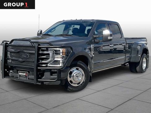 Used 2021 Ford F350 Platinum image 1