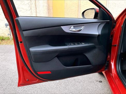 Used 2024 Kia Forte LXS image 19