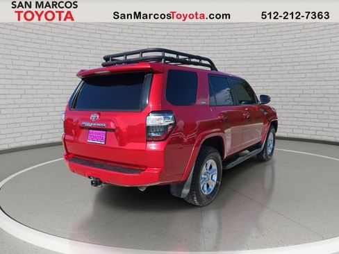 Used 2022 Toyota 4Runner SR5 Premium w/ Moonroof Package AWD/4WD image 5