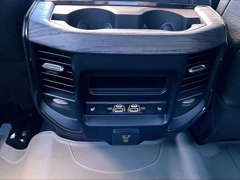 Used 2026 RAM 3500 Limited image 9