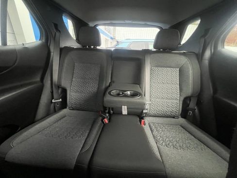 Used 2023 Chevrolet Equinox LT image 24