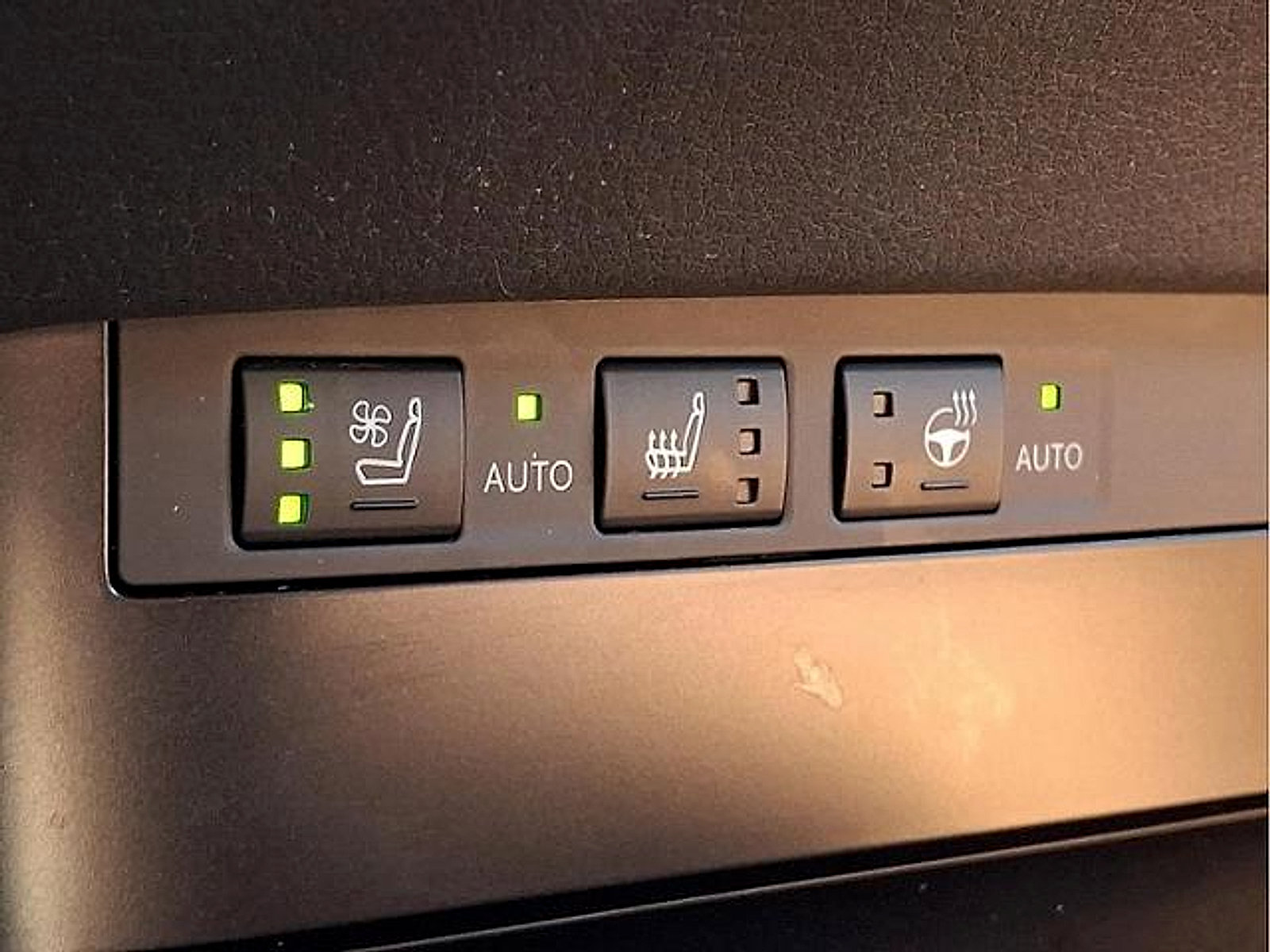 Used 2024 Lexus ES 350 w/ Premium Package FWD image 23