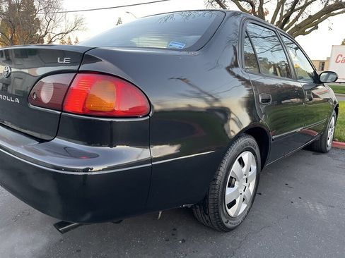 Used 2001 Toyota Corolla LE image 12