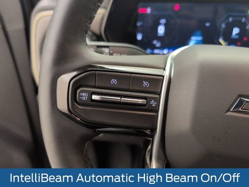 Used 2025 Chevrolet Colorado ZR2 w/ Technology Package image 43