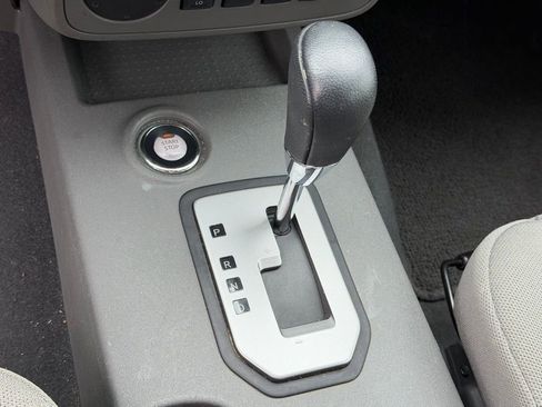 Used 2020 Nissan Frontier SV image 16