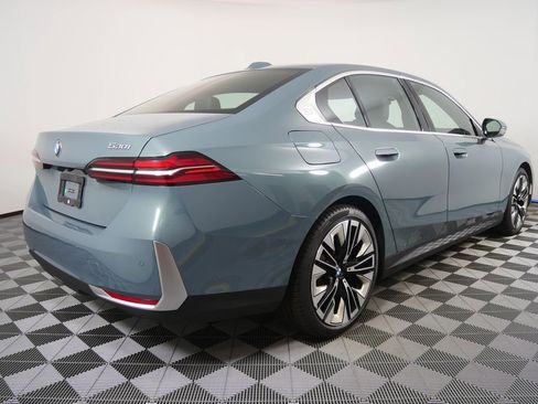 Certified 2025 BMW 530i image 3