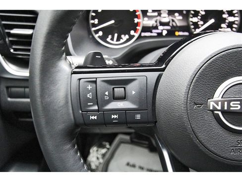 Certified 2022 Nissan Rogue SV w/ SV Premium Package image 15