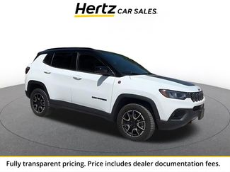 Used 2025 Jeep Compass Trailhawk w/ Trailer Tow Group AWD/4WD video 1