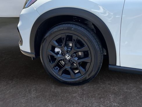 Used 2024 Honda HR-V Sport image 9