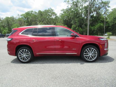 Used 2025 Buick Enclave Avenir w/ Super Cruise Package AWD/4WD image 2