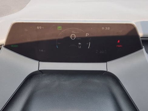 New 2026 Toyota Prius Plug-In Hybrid FWD image 17