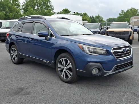 Used 2019 Subaru Outback 2.5i Limited AWD/4WD image 3