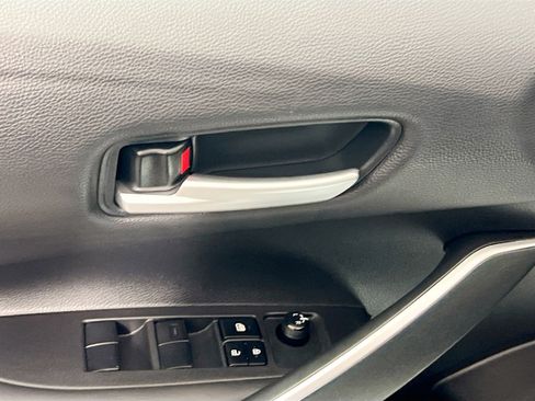 Used 2022 Toyota Corolla SE image 16